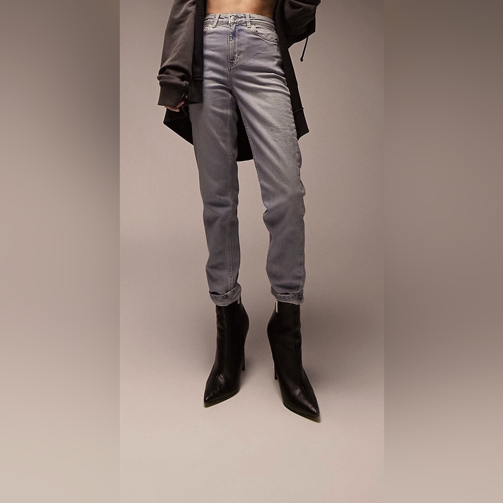 Topshop MOTO mom jeans in bleach